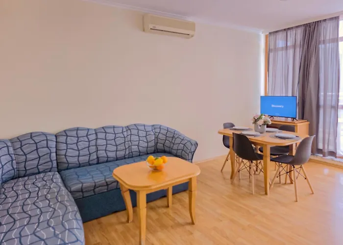 サン シティ I アパートホテル