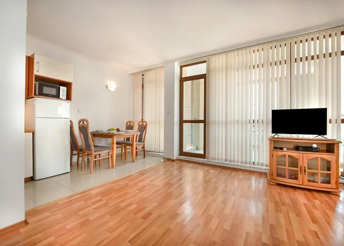 サン シティ I 4*